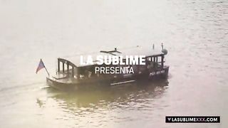 Порно-актриса очень любит рассказывать о своей горячей работке