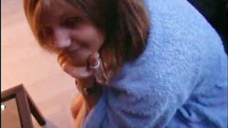 Мужик впервые отымел чужую жену раком в крепкую задницу и довёл её до криков